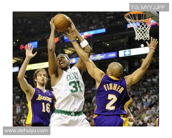08年NBA总决赛第六场凯尔特人与湖人的激烈对决回顾与分析 08年NBA总决赛第六场凯尔特人与湖人的激烈对决回顾与分析