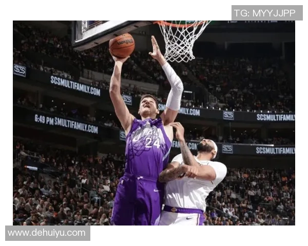 7中7轰22+9+4帽！凯斯勒揭幕战暴走，湖人最初真该赌一把的！